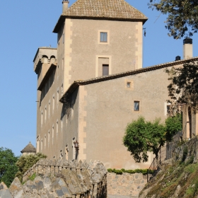Castell Riudabella Camino de entrada